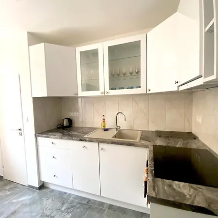 Apartment New Colorful With Big Balcony Bratislava